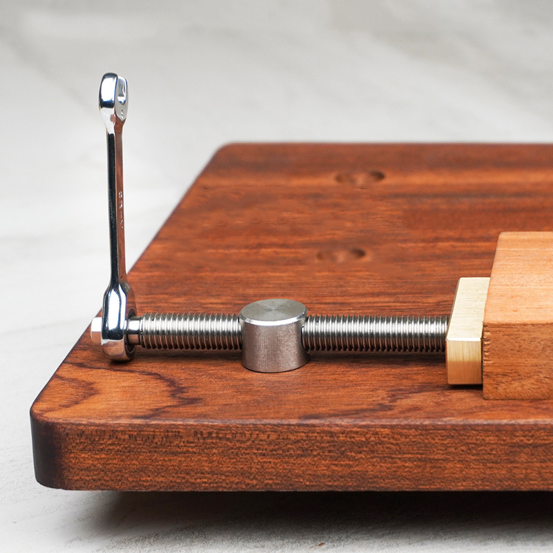 Зажим для деревообрабатывающег – обзор и цена Woodworking Vice Quick Release